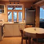 Holiday home Utopia Dom Przy Winnicy *
