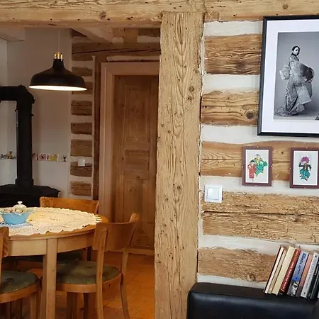 Ferienhaus Utopia Dom Przy Winnicy Nowica