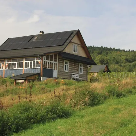 Utopia Dom Przy Winnicy Nowica