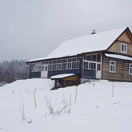 Utopia Dom Przy Winnicy Nowica