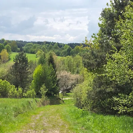 Utopia Dom Przy Winnicy Nowica