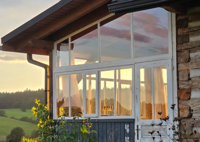 Utopia Dom Przy Winnicy Dom wakacyjny Nowica