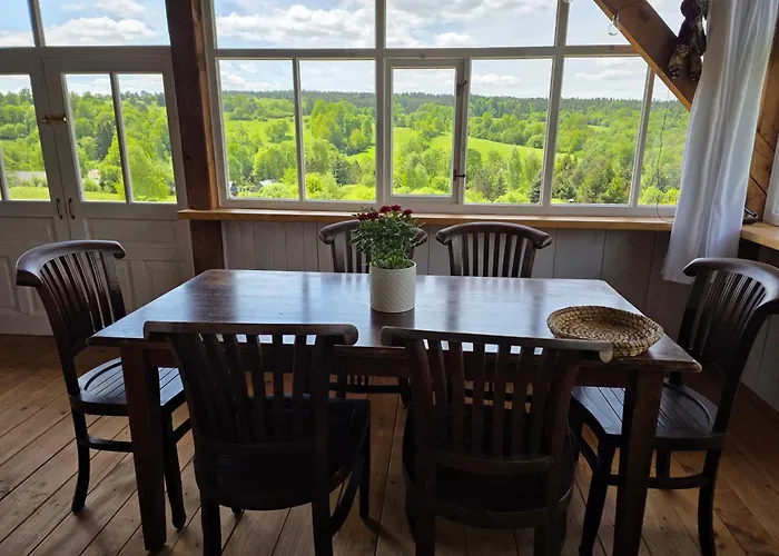 Utopia Dom Przy Winnicy *